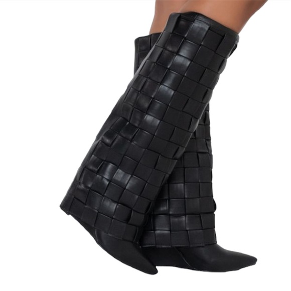 Azalea Wang Black Vegan Leather Tall Slouchy Knee High Ultra Platform Boots - Picture 4 of 4